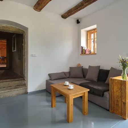 Roubenka U Babi * Lipná